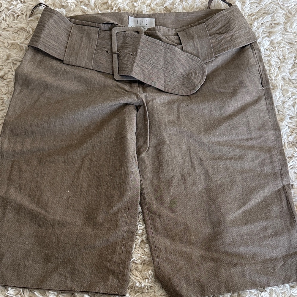 Elegant Tan Belted Women's Bermudas